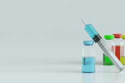 В столичном ТЦ открывают пункт вакцинации: какие вакцины в наличии 
