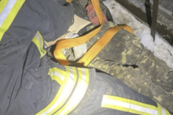 На Київщині чоловік загинув після падіння з даху будинку (Фото)