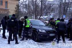 На Київщині у комендантську годину постачали наркотики для vip-клієнтів та повій