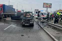Кольцевая дорога в Киеве стала местом смертельного ДТП (ФОТО)
