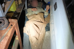 У Києві чоловіка раптово паралізувало у власному гаражі, де він пролежав кілька днів