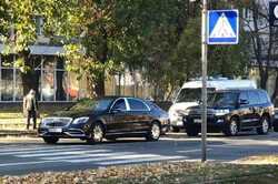 В Киеве кортеж президента 