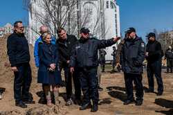 Первые лица США приехали в Бучу, Бородянку и Киев (Фото) 