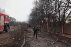 Оккупанты нанесли авиаудар по Гатному: один человек погиб