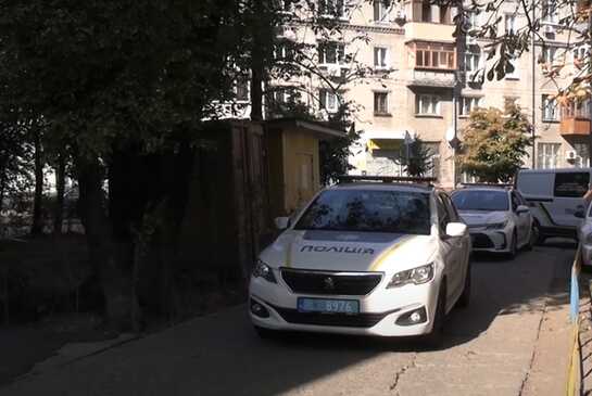 Жахливе вбивство сталося у Києві на Подолі (ВІДЕО)