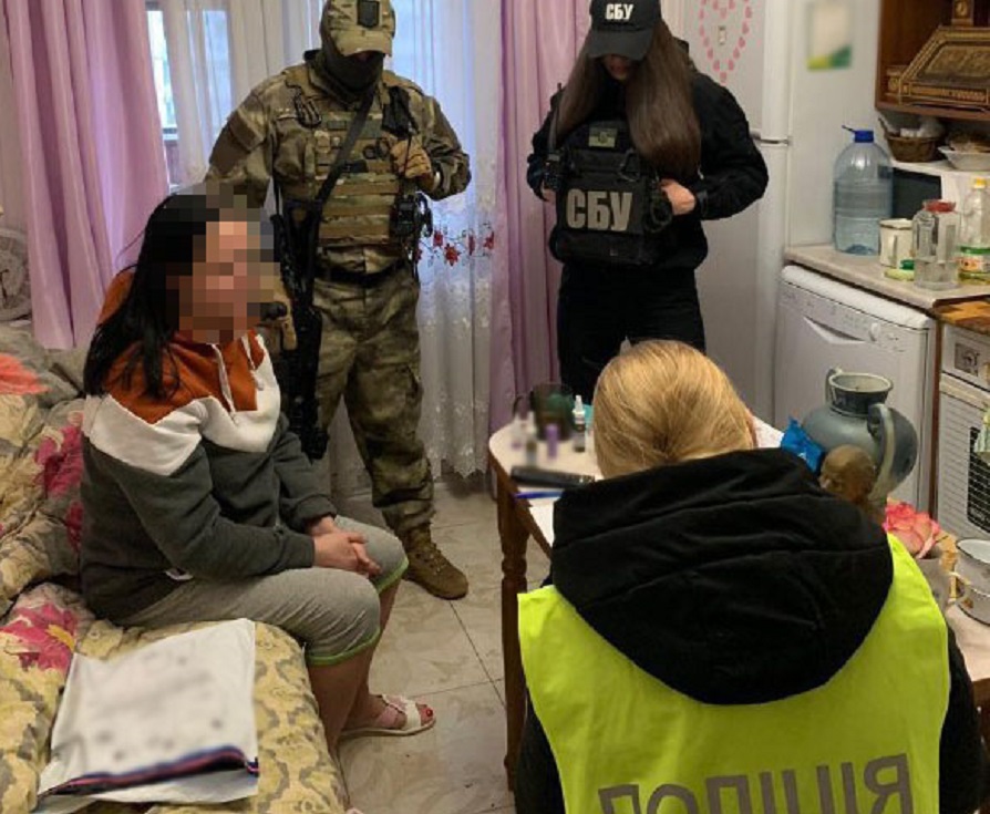 У Києві викрили жінку на пропаганді "руського миру" (ФОТО)
