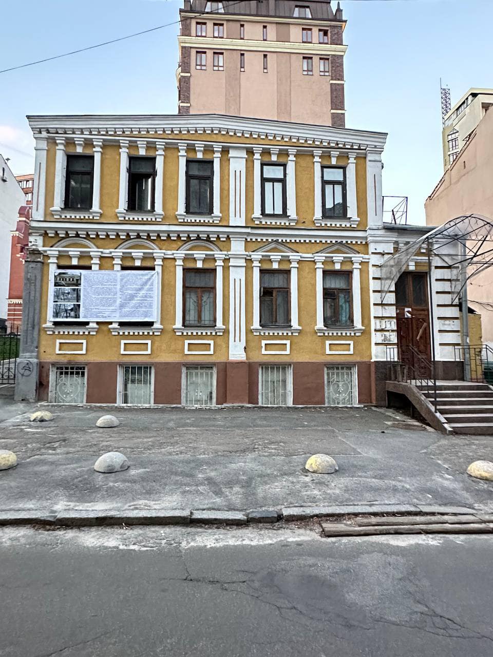 У Києві хочуть знести історичну будівлю: подробиці