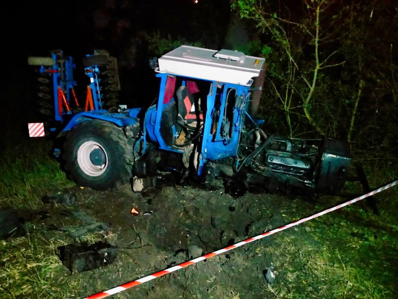 У Київській області трактор підірвався на протитанковій міні (ФОТО)
