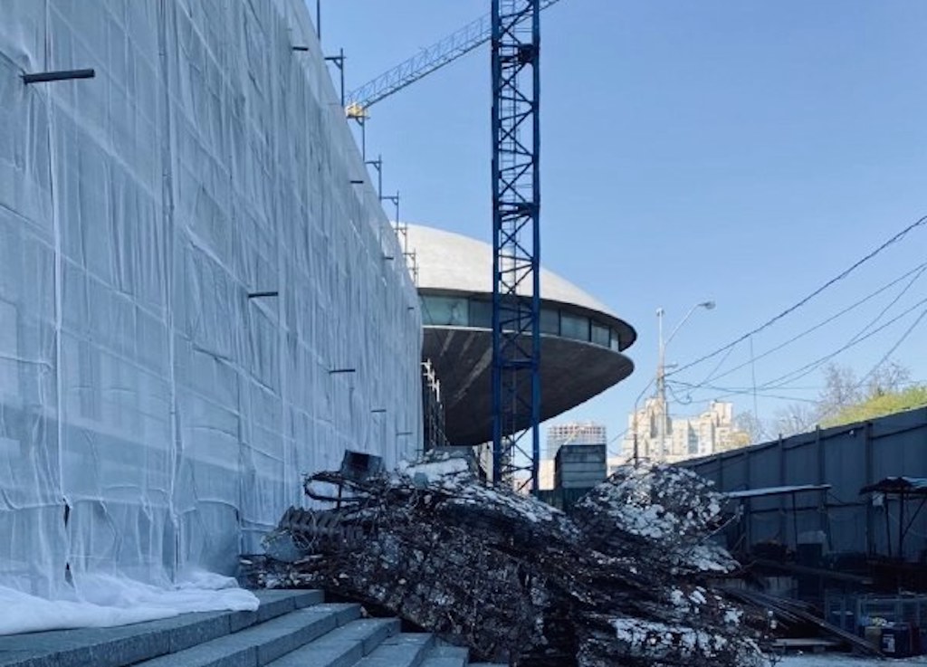 У Києві через будівництво ТРЦ можуть знищити унікальну пам'ятку (Фото)