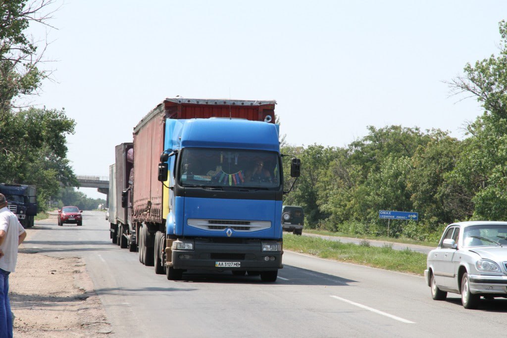 В’їзд транспорту до Києва обмежили: деталі