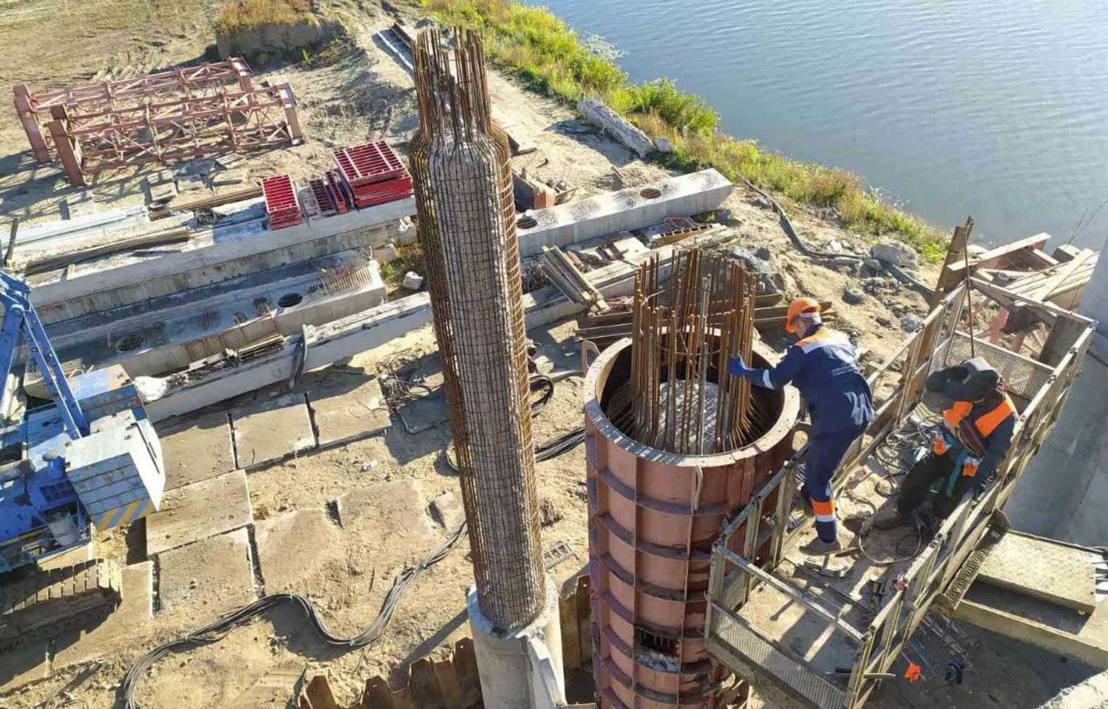 Завершують будівництво важливого для Києва мосту (ФОТО)