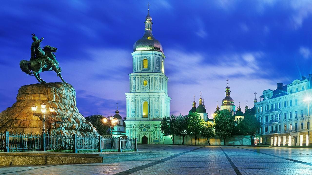 Комендантский час киев