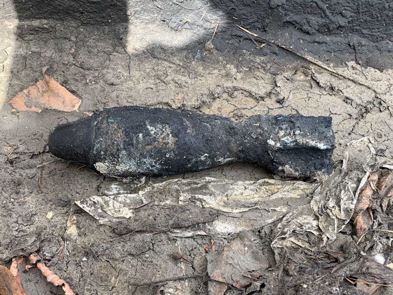 В Броварах в каналізації знайшли ворожий снаряд (ФОТО)