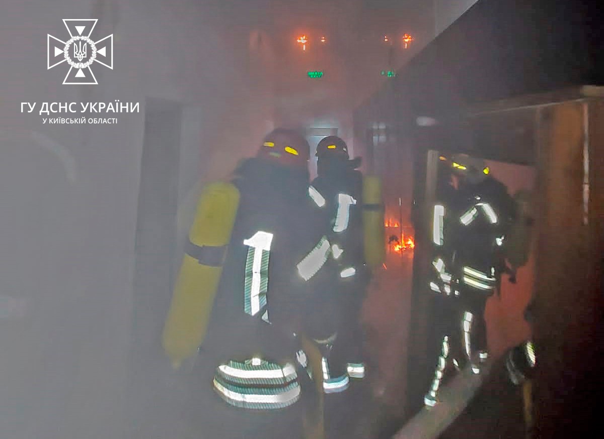 В Броварах через пожежу в офісі евакуювали людей